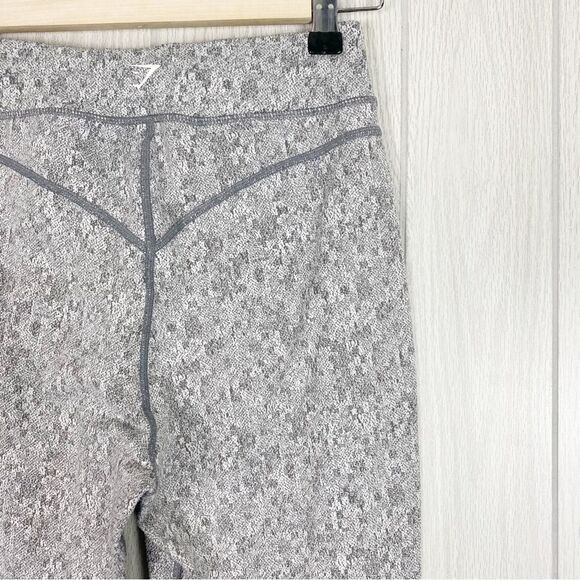 Gymshark | Dry Moisture Management Fleur Gray Legging Size Large - Picture 4 of 10